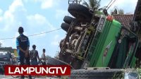 Truk Tangki Terguling di Natar, Jalinsum Lampung Selatan