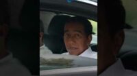 Presiden JOKOWI MURAM Lihat Jalan Rusak di Lampung, Mobil RI 1 Berjibaku di Air dan Lumpur!