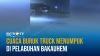 Cuaca Buruk Truck Menumpuk di Pelabuhan Bakauheni