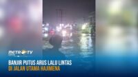 Banjir Putus Arus Lalu Lintas di Jalan Utama Hajimena
